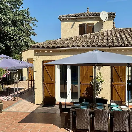 New! Carcassonne Lake, Pool Villa Вилла