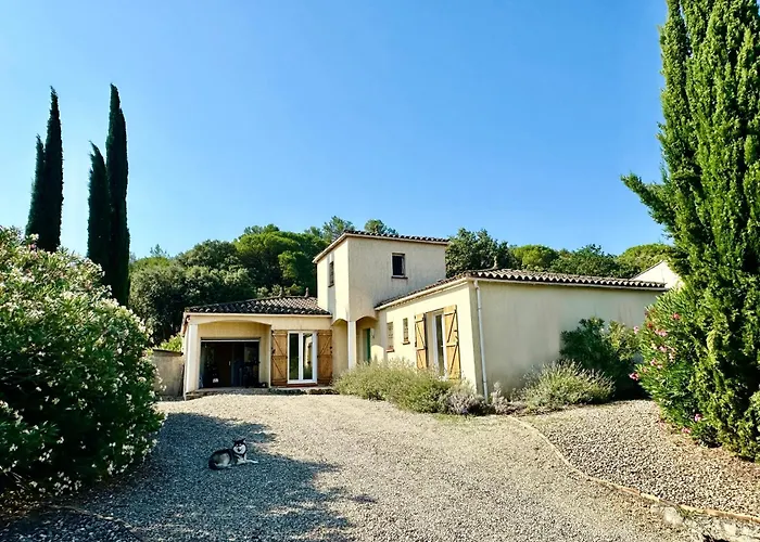 & Beach, Pool Carcassonne